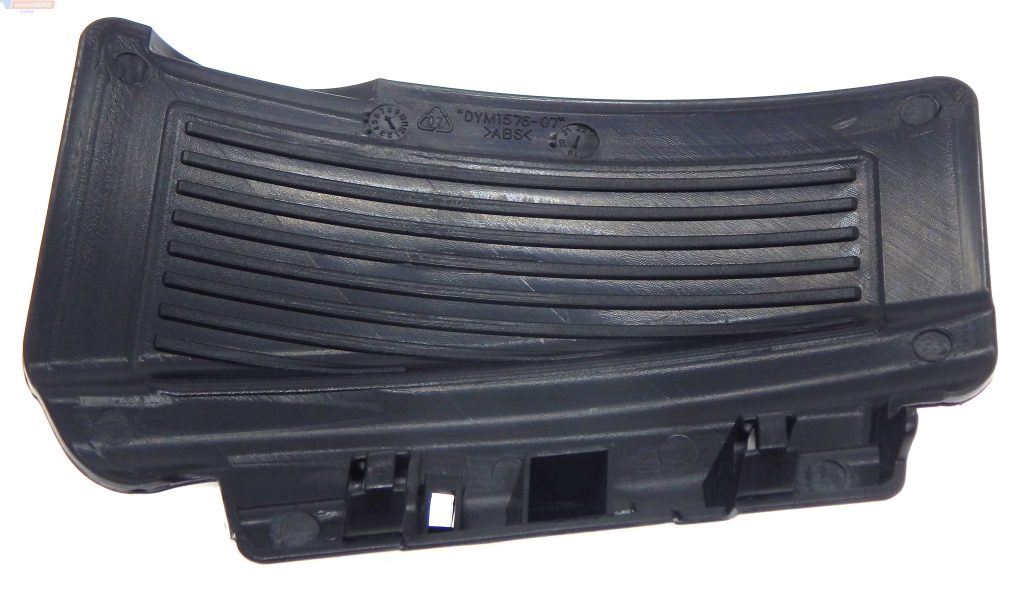 Makita pokrywa wyrzutu bocznego do kosiarki spalinowej PM-46 S PLM4618